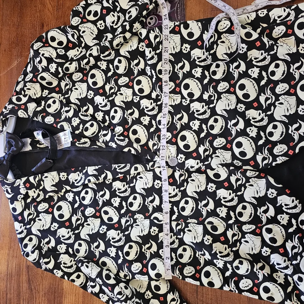 Disney‎ NWT Nightmare Before Christmas Black and White Blazer with Bow Tie Sz XL